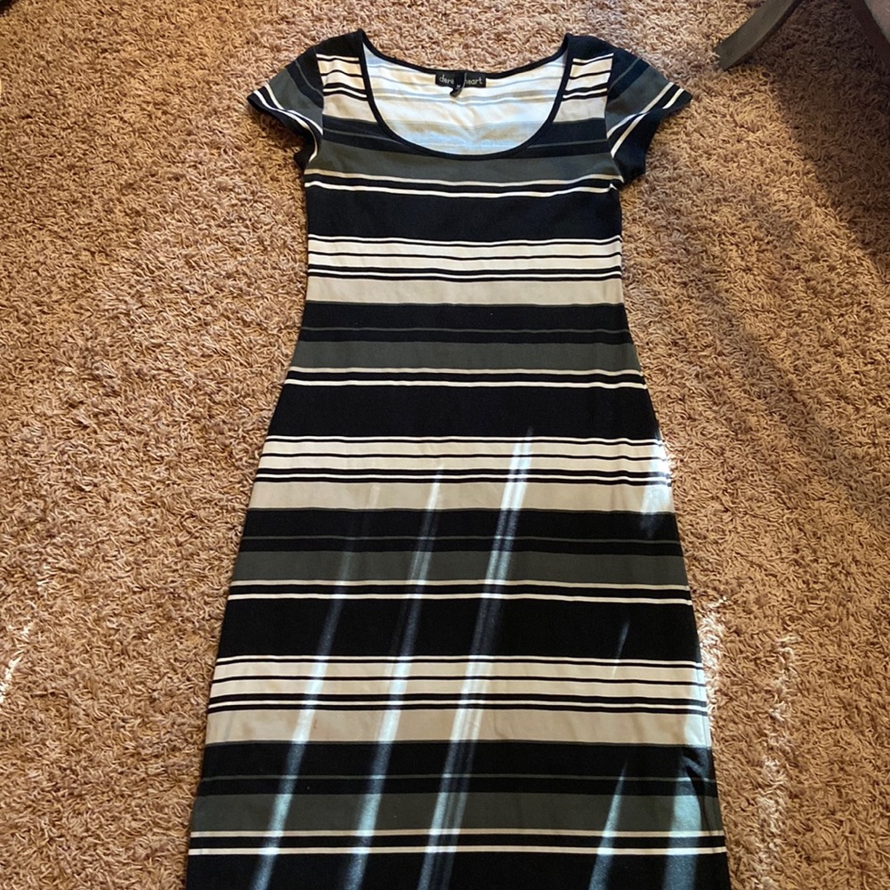 NWOT Derek Heart Stripped Maxi Dress